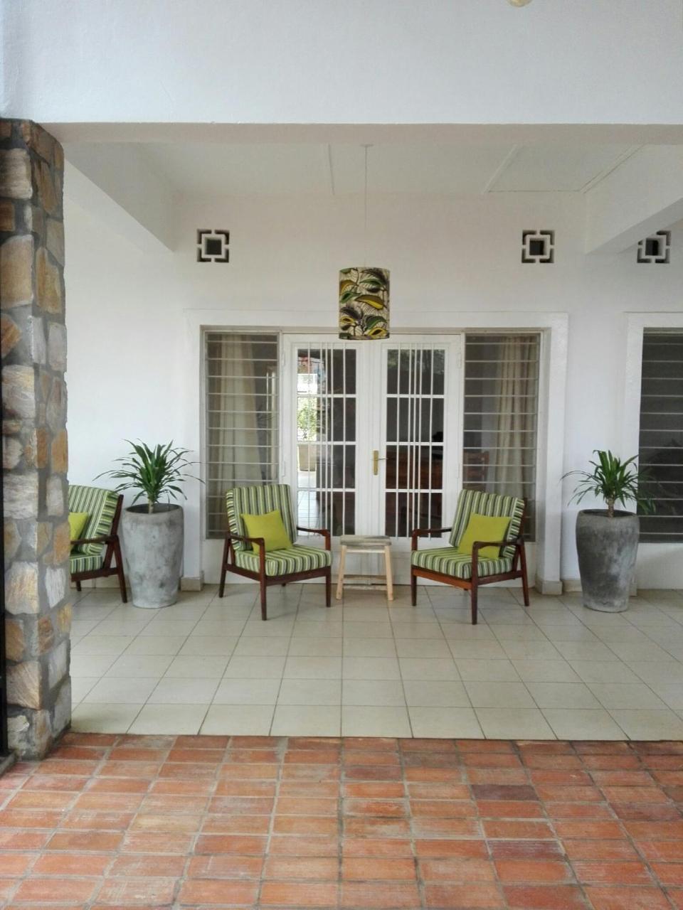 Urban Lodge Μπουζουμπούρα Εξωτερικό φωτογραφία