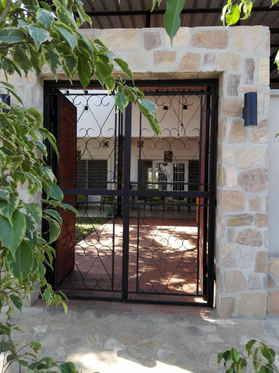 Urban Lodge Μπουζουμπούρα Εξωτερικό φωτογραφία